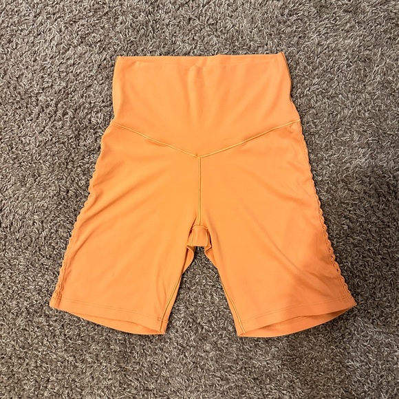 Aerie Biker Shorts 5” - Picture 4 of 8